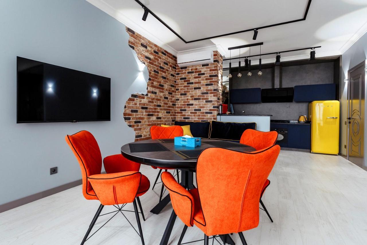 Vip Apartments With Sea View In Odessa Buitenkant foto